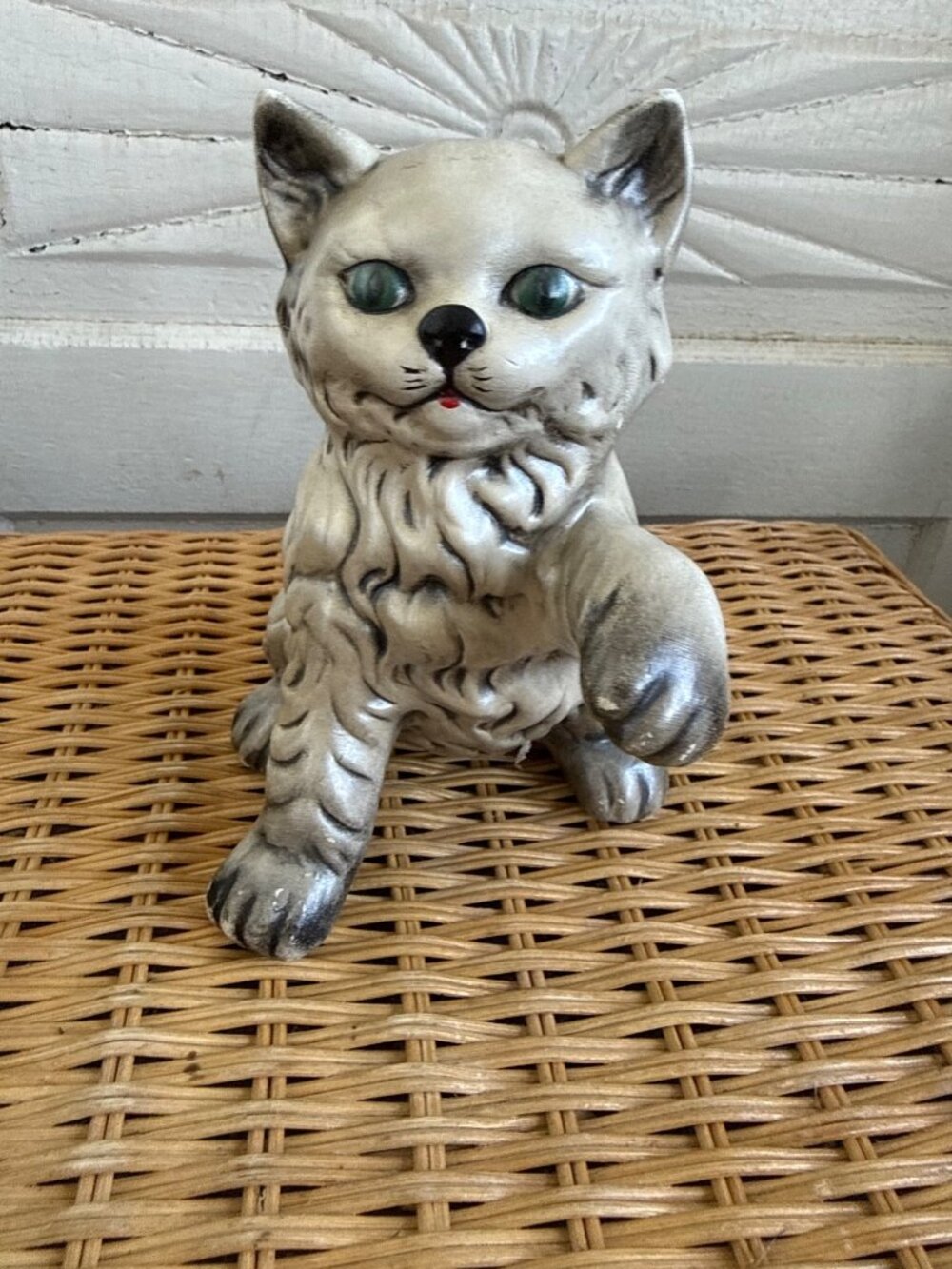 Vintage 70s Ceramic Gray Persian Kitten Cat Paw Up Green Eyes 7"
